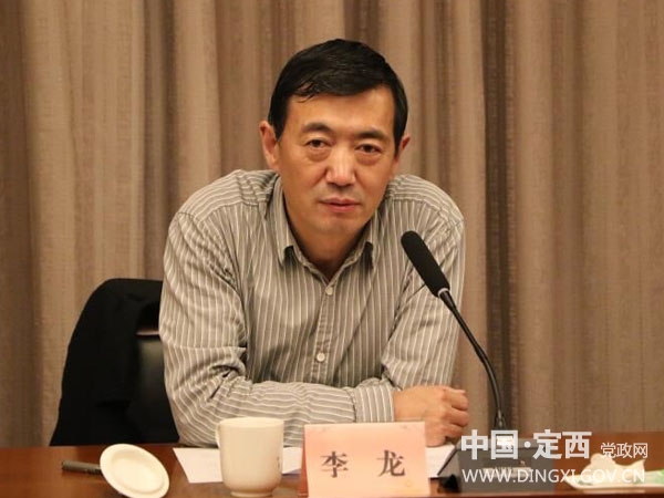 戴超与长城资产甘肃分公司副总经理李龙举行座谈