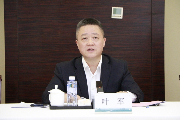 叶军简要介绍了近年来国网甘肃省电力公司发展情况.