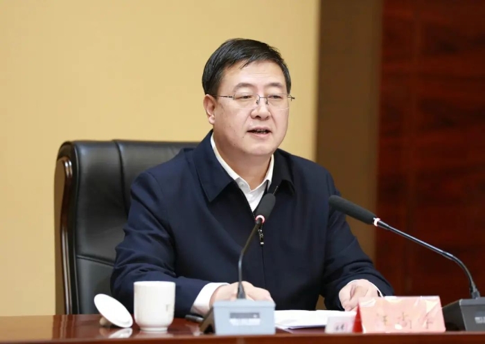 中央定点帮扶单位及东西部协作挂职干部座谈会召开